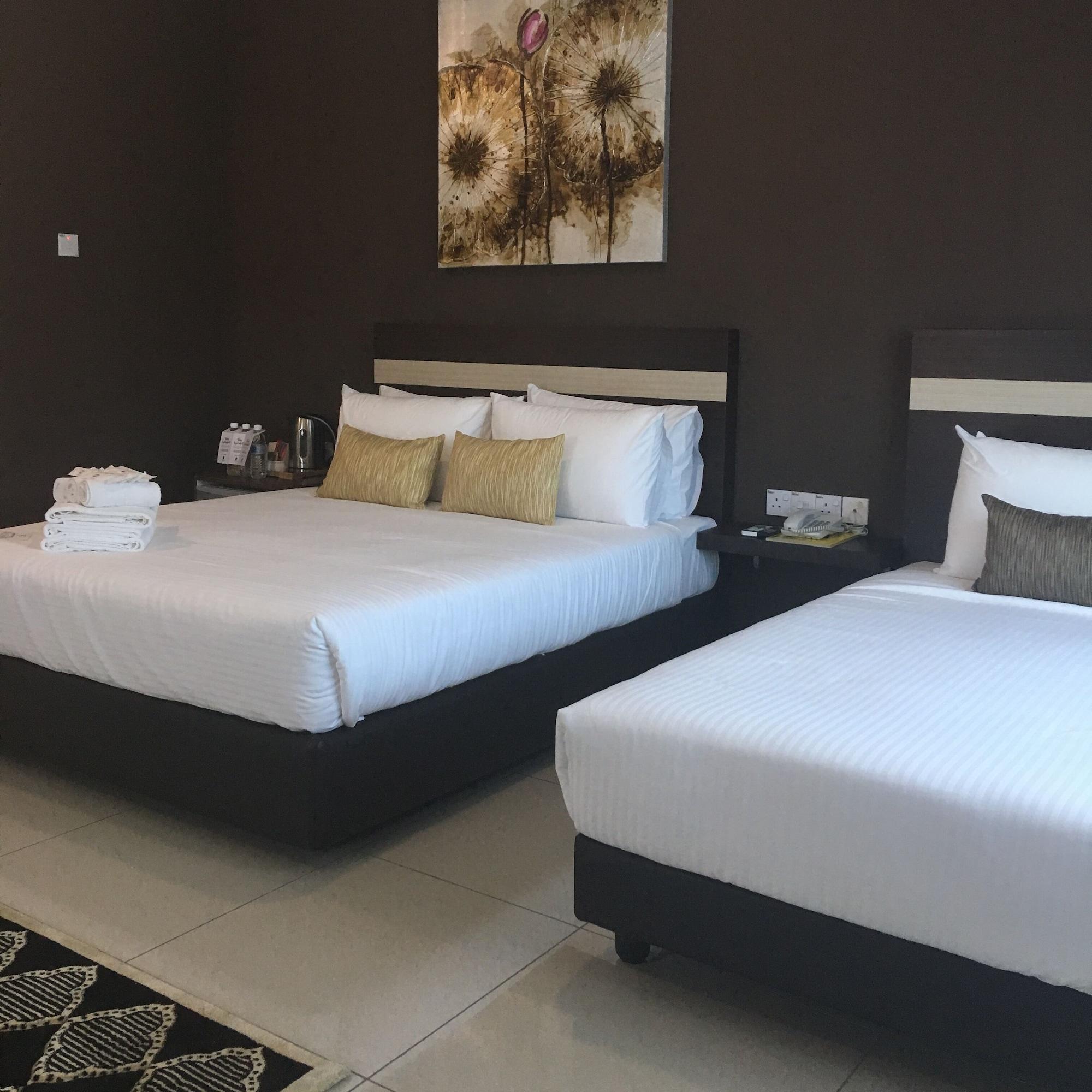 Chemara Boutique Hotel Miri Esterno foto